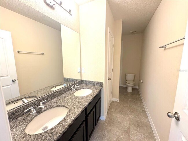 Building Photo - 10242 Sand Cay Dr
