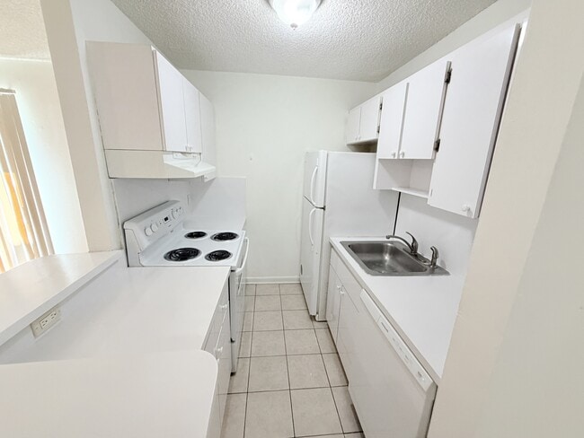 Building Photo - 36 N Crossings Cir