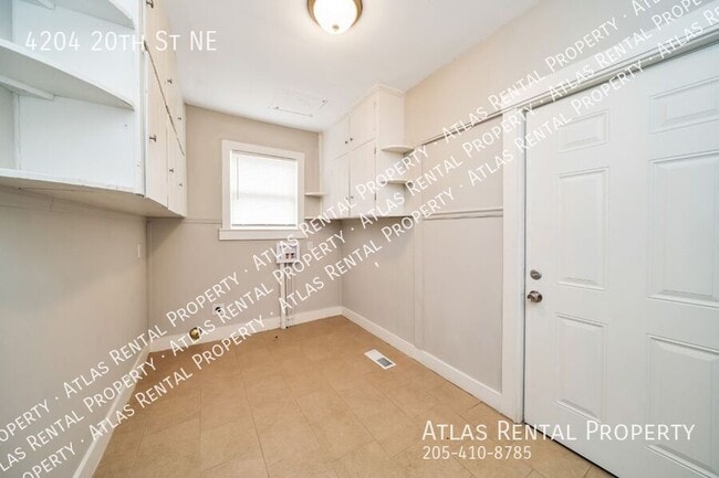 Building Photo - 4204 20th St NE