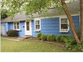 Building Photo - 1701 Ravinia Rd