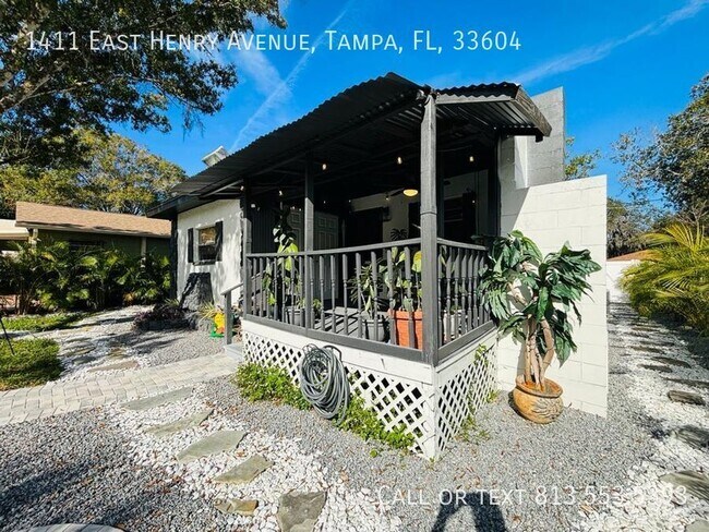 Building Photo - 1411 E Henry Ave