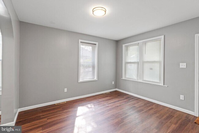 Building Photo - 1344 Princeton Ave