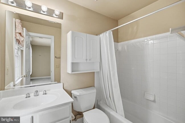Building Photo - 10417 Snow Point Dr