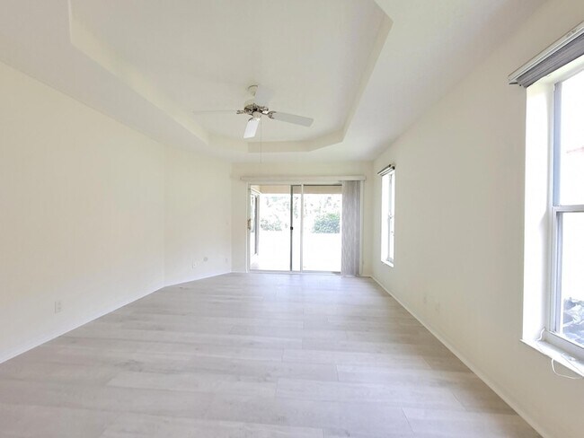Building Photo - 3041 Casa Rio Ct