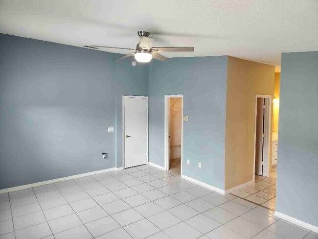 Building Photo - 7493 Briarbay Loop