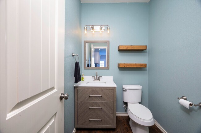 Building Photo - 3610 Carolina Canyon Ct