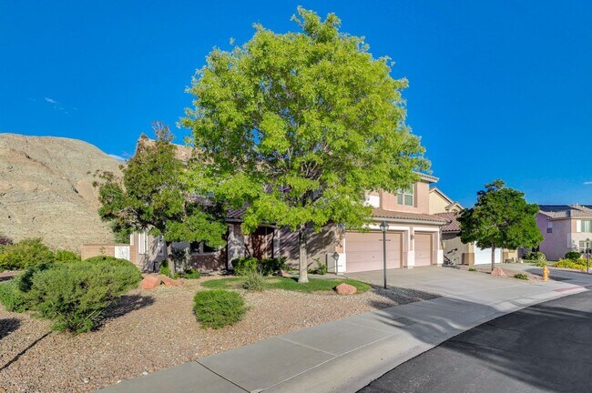 Building Photo - 1st MONTH FREE! Lone Mountain Heights Luxu...
