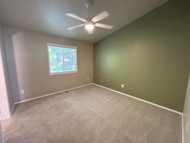Building Photo - Beautiful Single-Level Home with a Private Backyard Retreat!