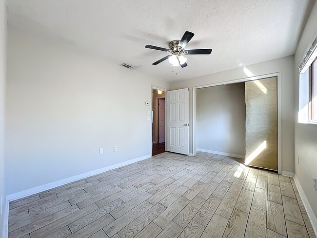 Building Photo - 640 Casa Grande Dr
