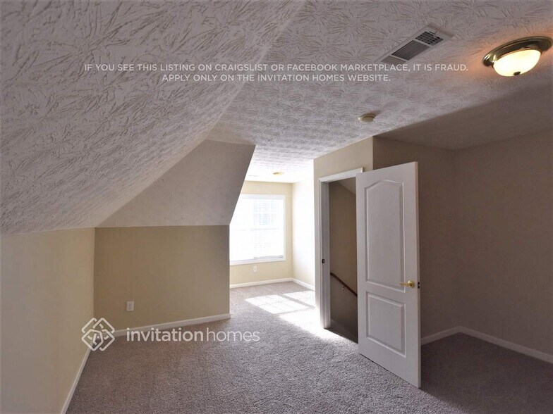 Building Photo - 312 Glouchester Dr