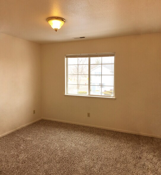 Building Photo - 3109 Airport Rd