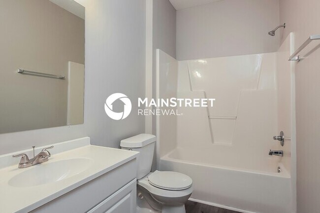 Building Photo - 3 Bedroom Pet-Friendly Home in Durham, NC with Main Street Renewal