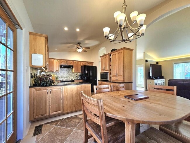 Building Photo - 11930 Cotton Mill Dr