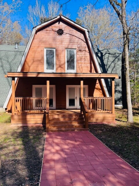 Building Photo - 2865 Old Thomson Rd