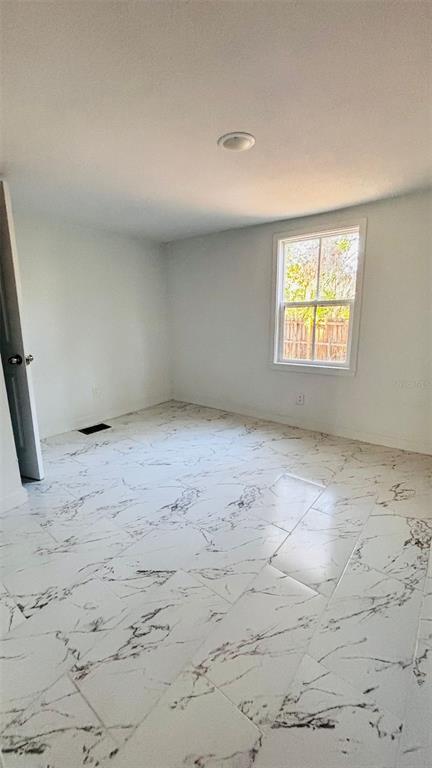 Building Photo - 5423 Greenfield Rd