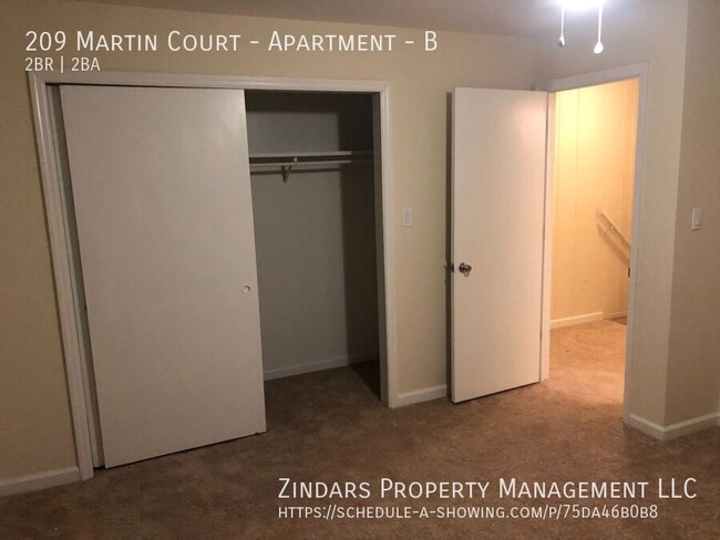 Building Photo - 209 Martin Ct