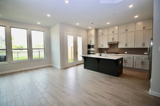 Building Photo - 6542 Scarlet Pond Ln