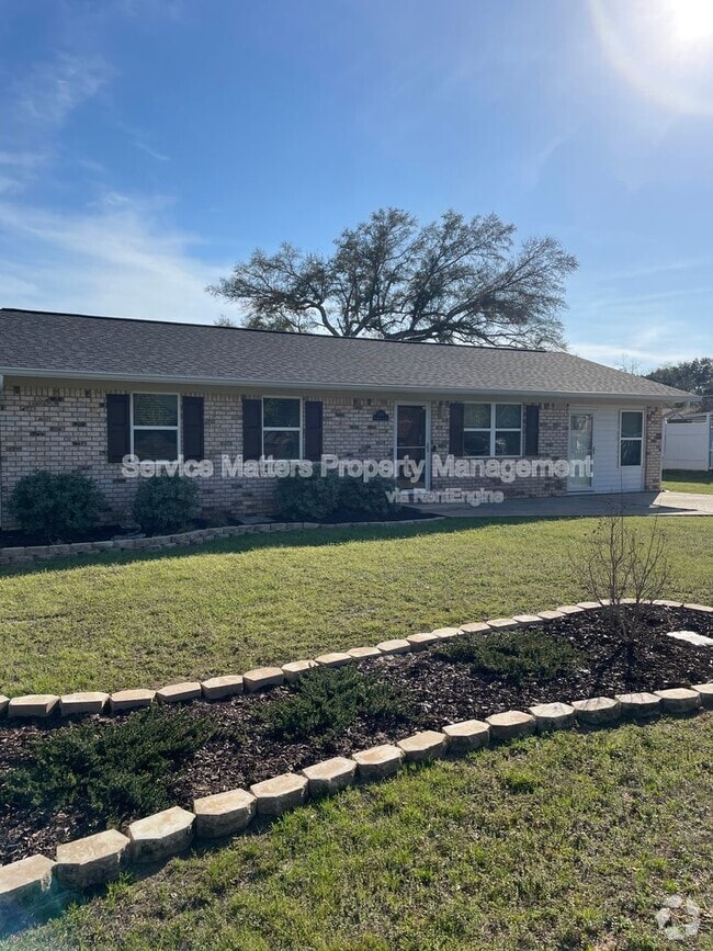 Building Photo - 5057 Pennington Ln