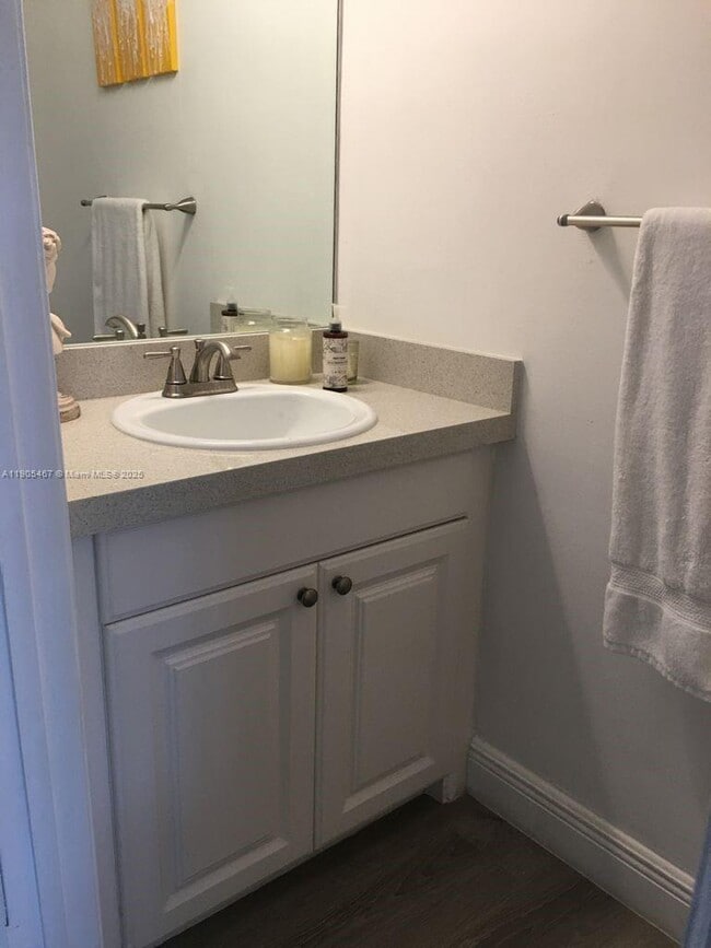 Building Photo - 3870 San Simeon Cir