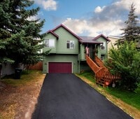 Building Photo - 12105 Woodchase Cir