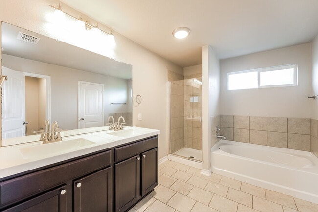 Building Photo - 2503 Barbwire Way