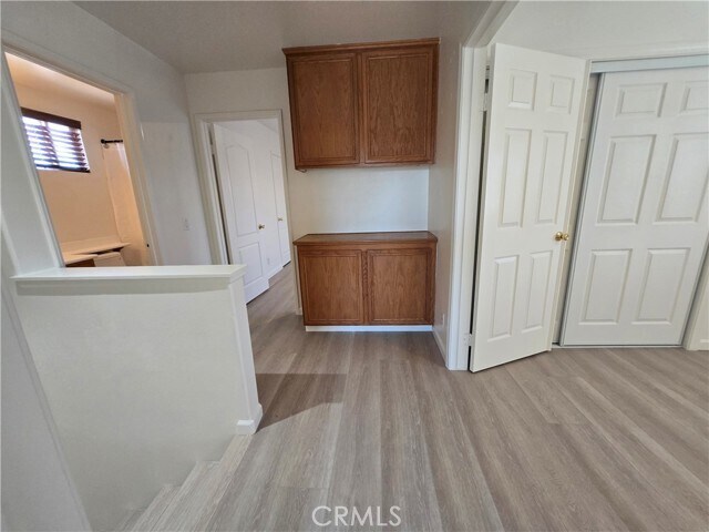 Building Photo - 481 Pinewood Ln
