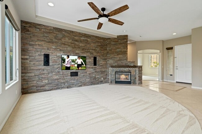 Building Photo - 79862 Amora Dr