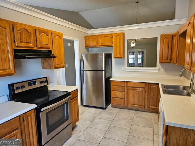 Building Photo - 189 E Lakemont Dr