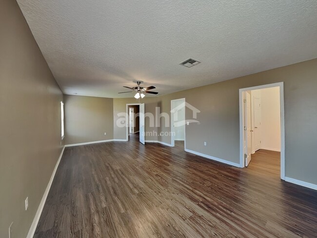 Building Photo - 309 Verdi St