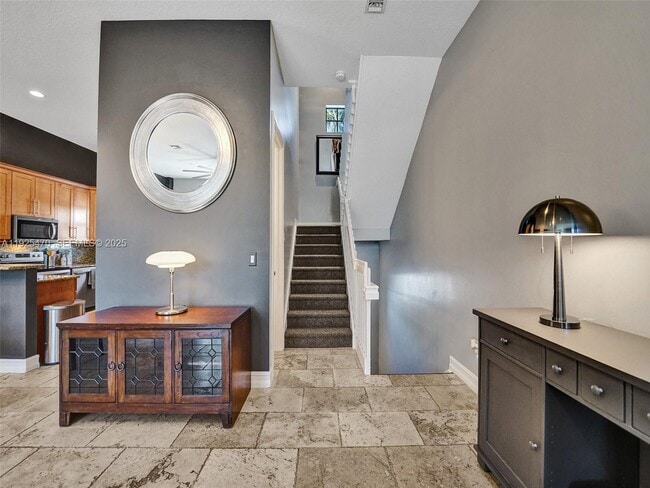 Building Photo - 2356 Wilton Dr