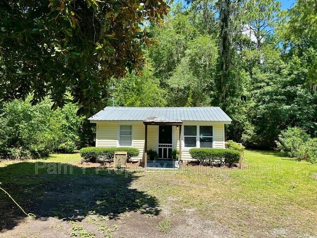 Primary Photo - 9159 Ferguson Ave