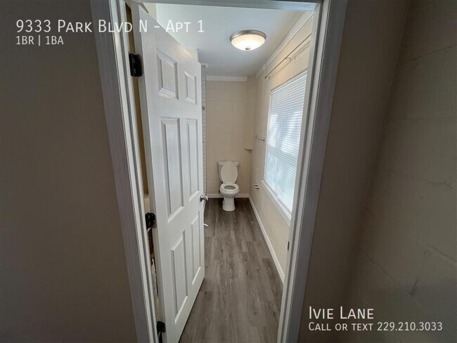 Building Photo - 9333 Park Blvd