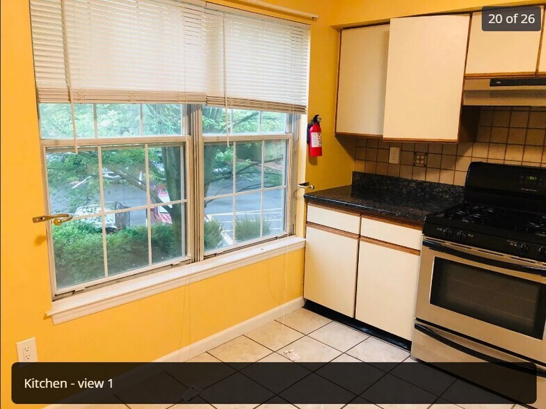 Building Photo - 6122 Cedar Ct