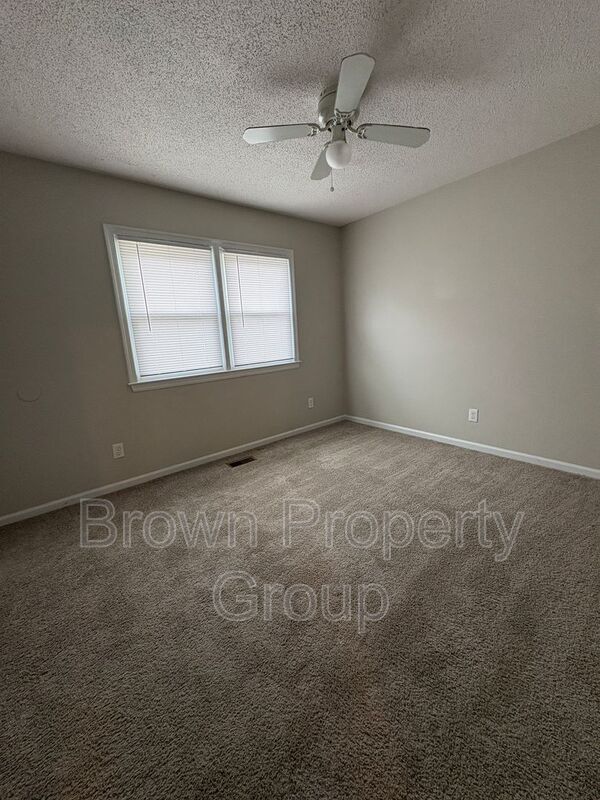 Building Photo - 2113 Grand Prix Dr