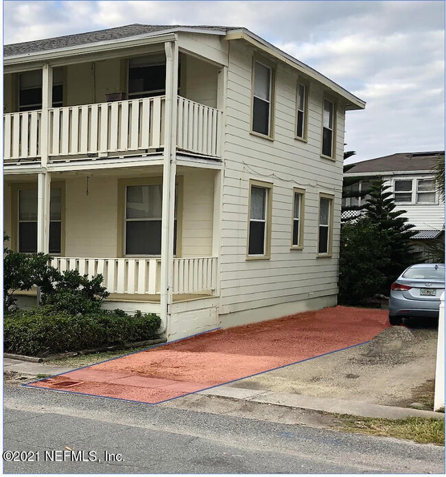 Building Photo - 2224 Ocean Dr S