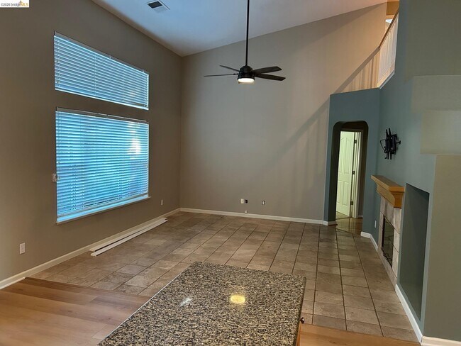Building Photo - 501 Red Rome Ln