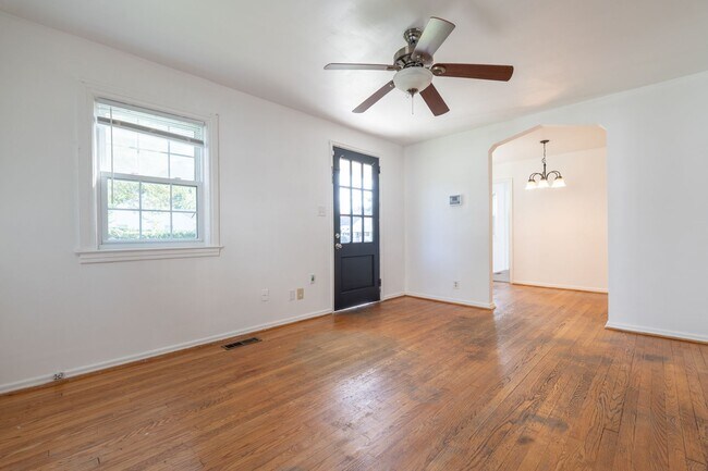 Building Photo - 29 Fiske St