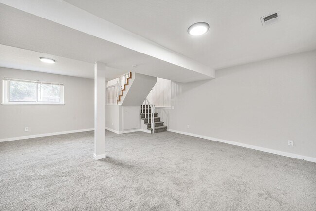 Building Photo - 18912 E Kansas Dr