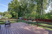 Building Photo - 984 Danby Dr