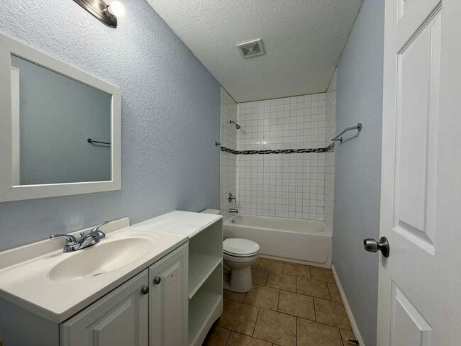 Building Photo - 3107 W Travis St