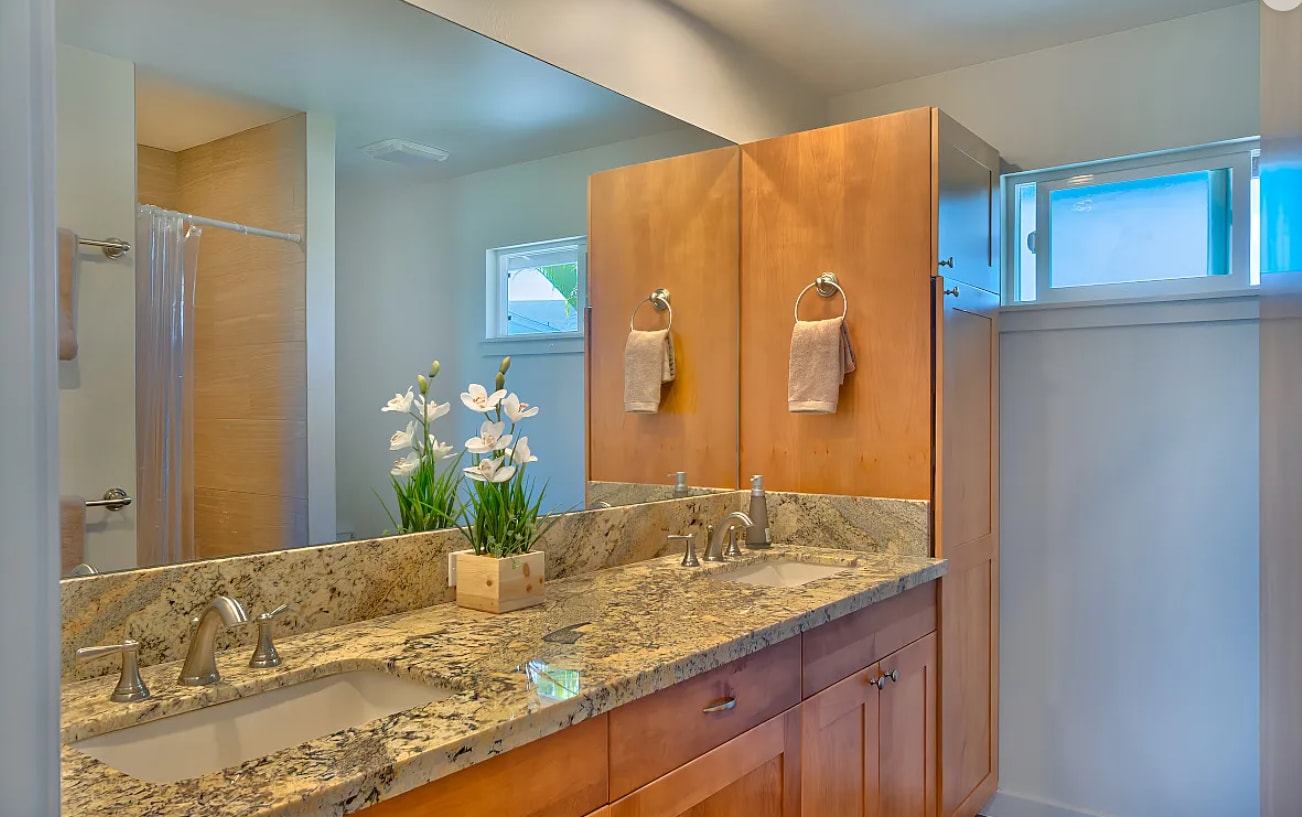 Building Photo - 73-4369 Mamalahoa Hwy