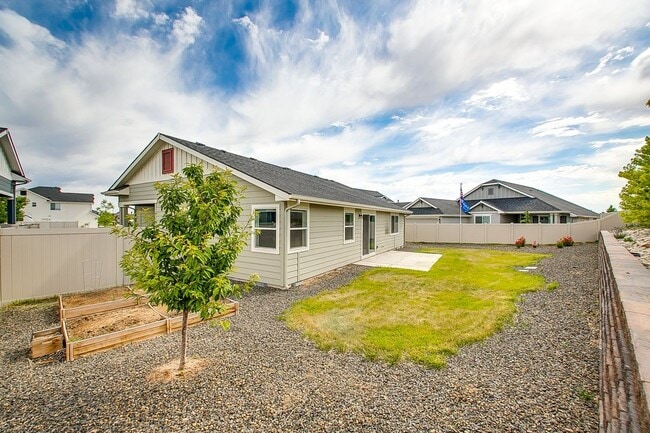 Building Photo - Beautiful Home in Kuna with Community Pool!