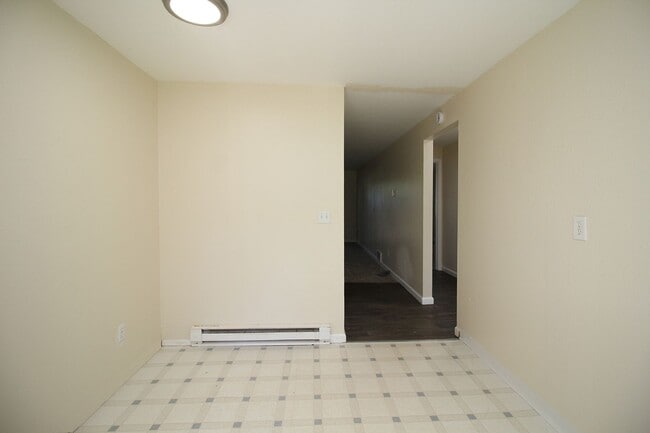 Building Photo - 11102-11130 SW 62nd Ave