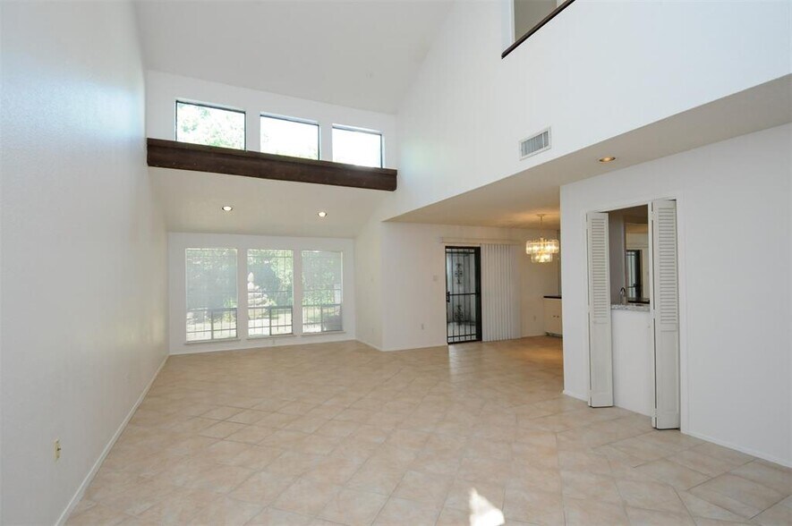 Building Photo - 4508 Medinah Pl