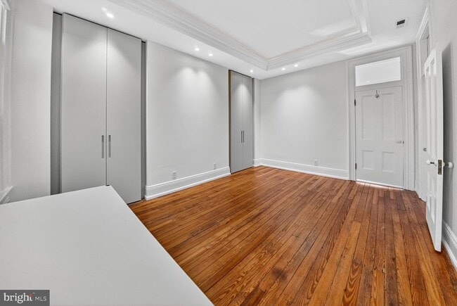 Building Photo - 917 O St NW