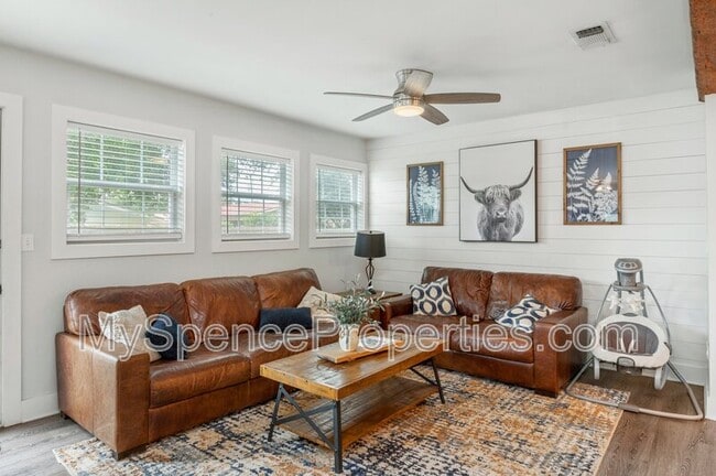 Building Photo - 235 Sotir St NW