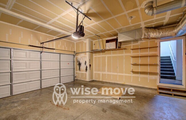 Building Photo - East Vancouver- Beautiful 5 bedroom