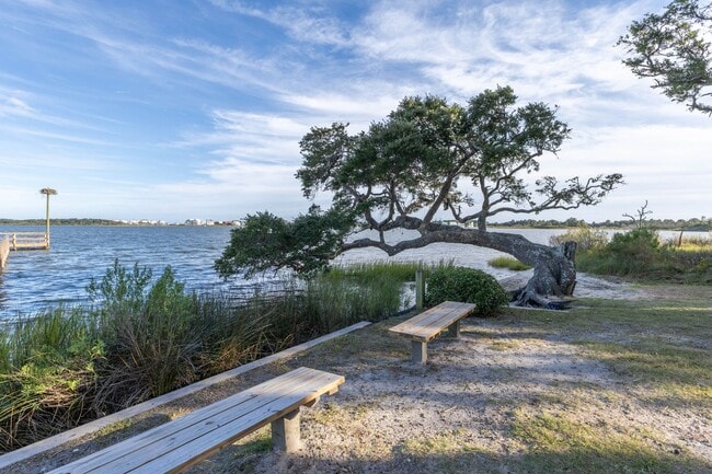 Building Photo - Available Now in Chadwick Shores