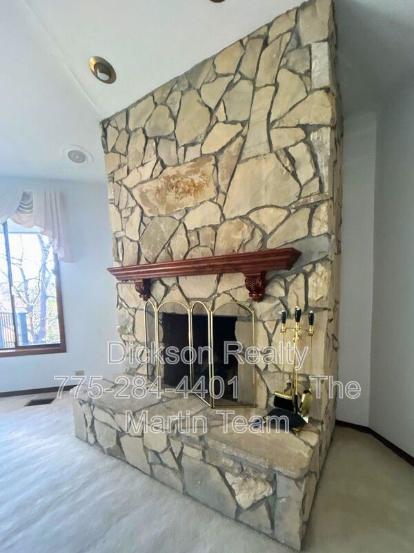 Building Photo - 2795 W Lake Ridge Shores