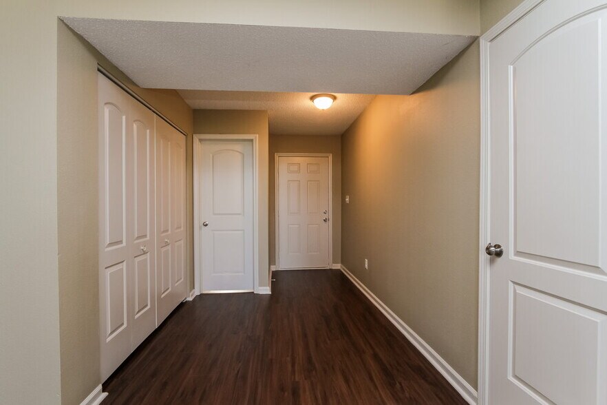 Building Photo - 5665 High Timber Ln